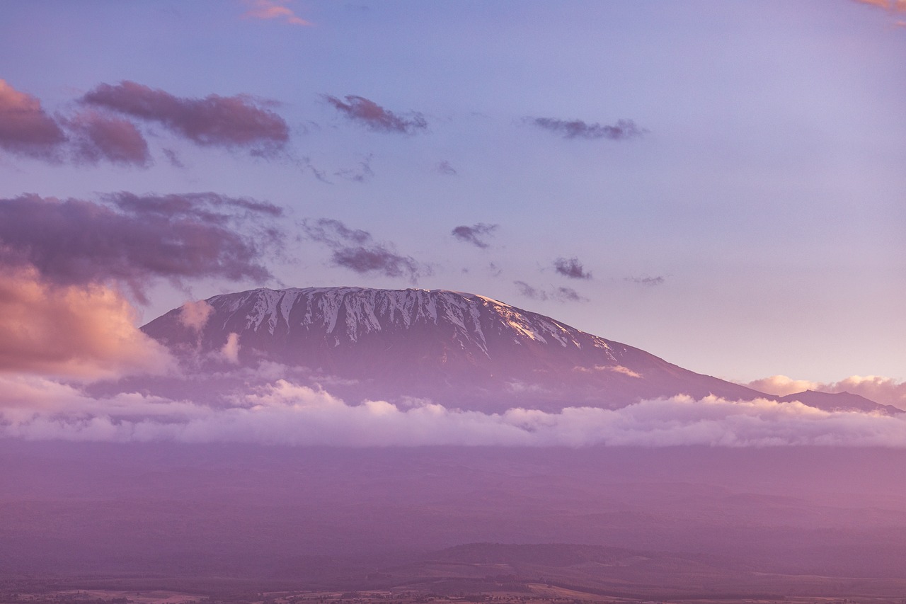 mount-kilimanjaro-7271184_1280 (1)